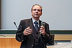 1209270090.jpg